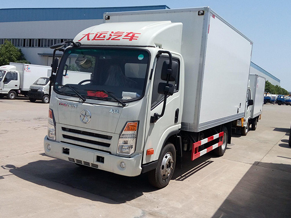 大運(yùn)4.05米貨廂冷藏車