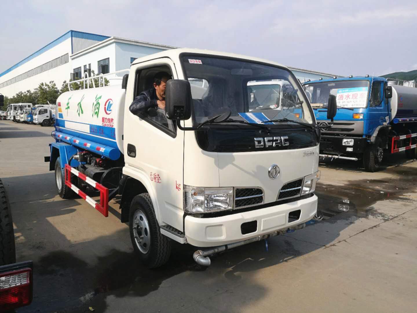 東風(fēng)福瑞卡灑水車(chē)