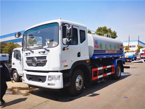 廣東江門購買3臺(tái)程力灑水車