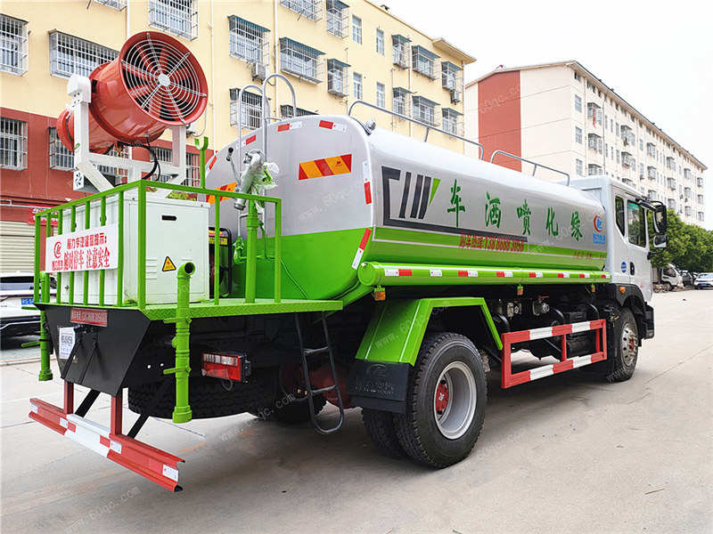 暢銷東風(fēng)D9綠化霧炮噴灑車參數(shù)