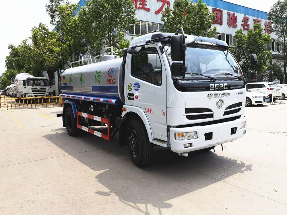 8噸灑水車價(jià)格多少，東風(fēng)福瑞卡灑水車8噸一臺(tái)多少錢