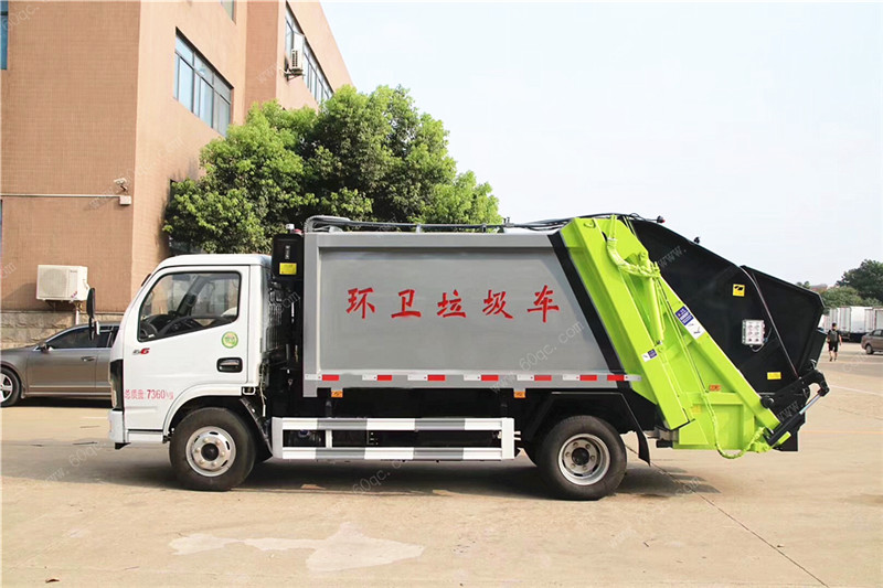 國(guó)六東風(fēng)多利卡D6壓縮垃圾車